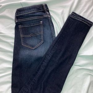 Dark skinny jeans (never worn)